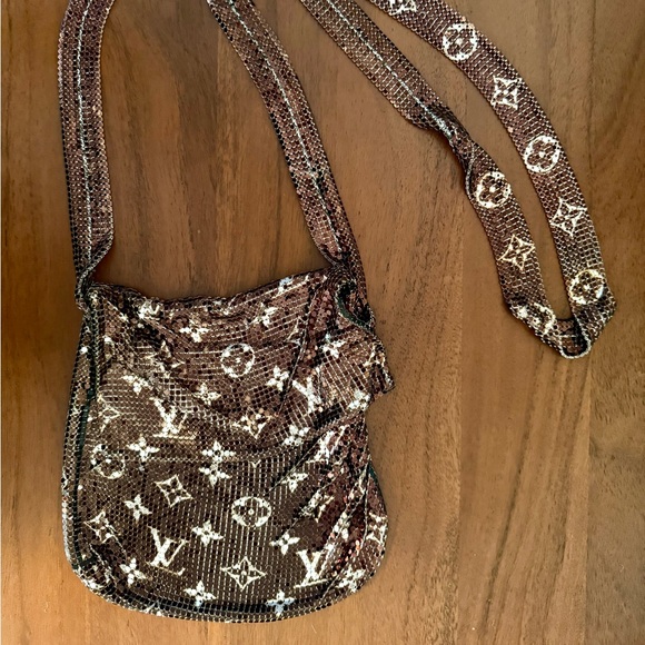 LOUIS VUITTON Monogram Mesh Frances Shoulder Bag Sequin M92287 - Picture 3 of 4